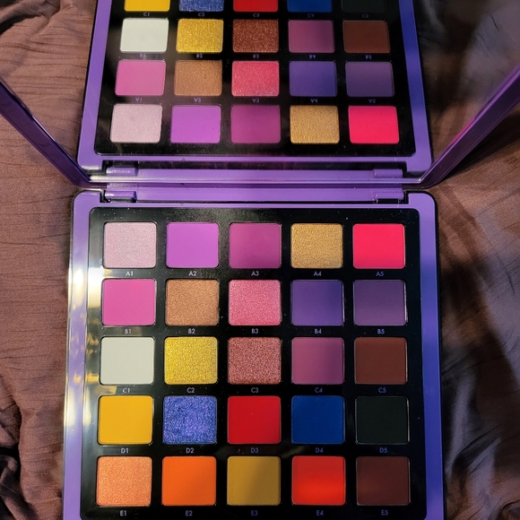 Norvina Pro Pigment Palette Volume 1